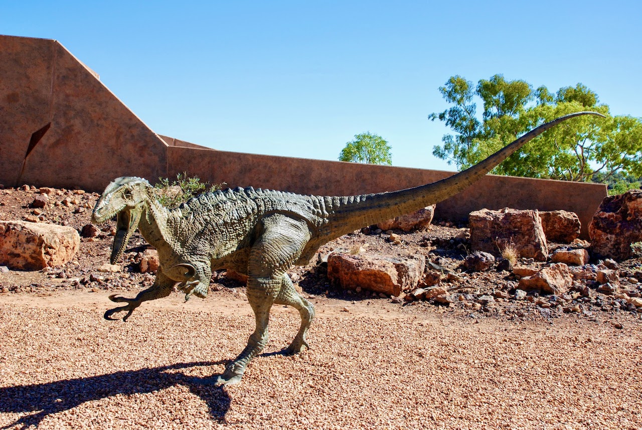 特大化石大型肉食恐竜の糞石多彩メノウ化標本鉱物原石鑑賞石